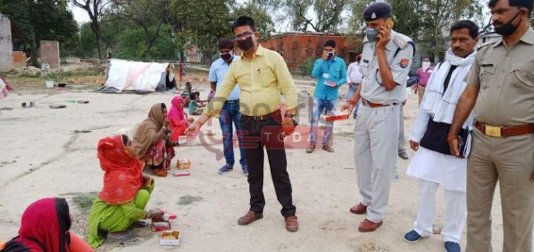 अच्छी पहल भूखे और असहाय लोगों को बांटा गया भोजन