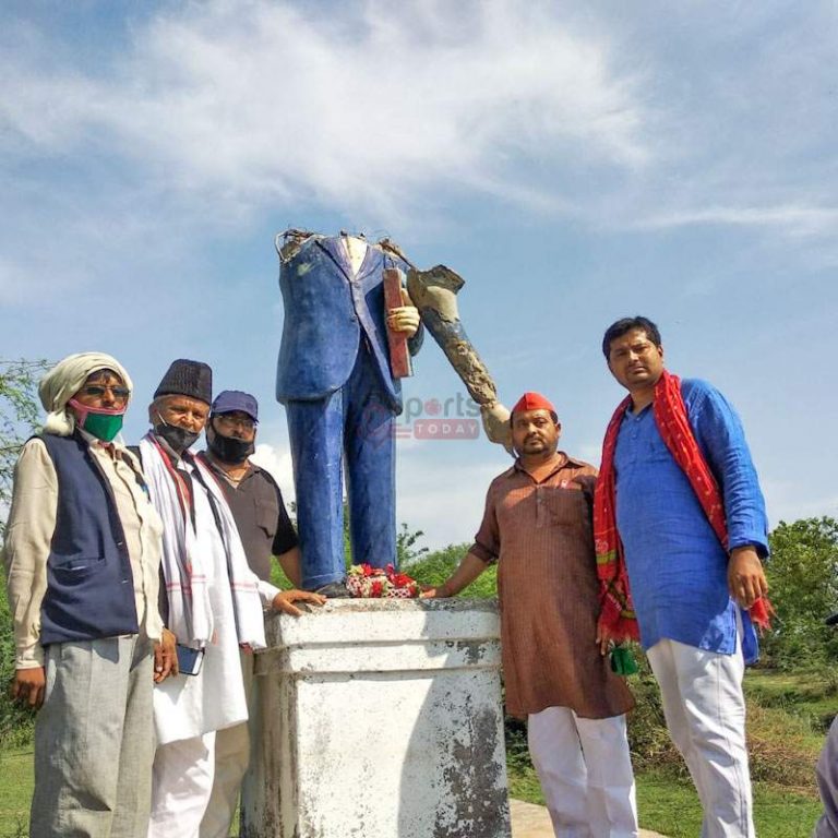 अराजक तत्वों ने बाबा साहब भीमराव अंबेडकर की मूर्ति तोड़ी