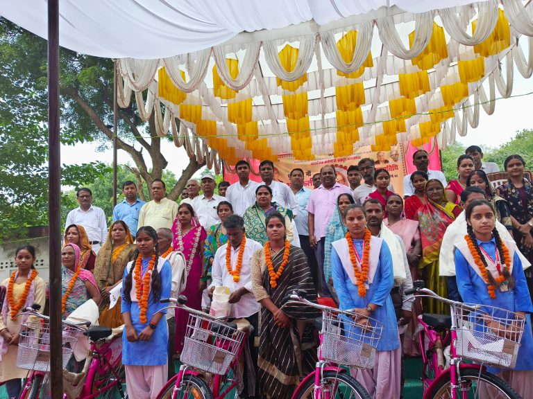 राजनीति के जिस मुकाम पर हूं पिता व माता के संघर्षों की देन—- आनंद सेन